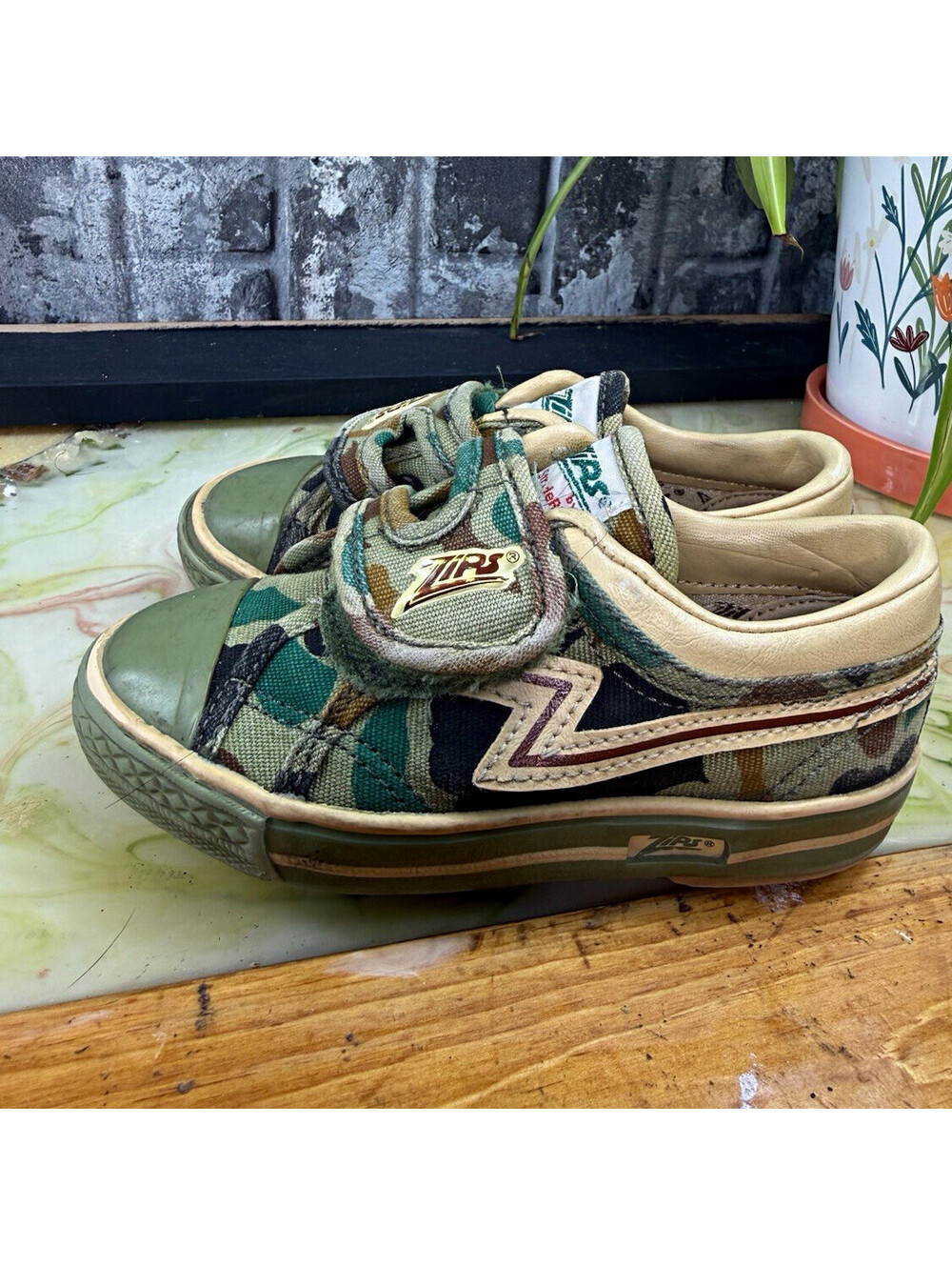 Zipz Stride Unisex Kids Camo Canvas Hook & Loop Low Top Sneakers 7.5W